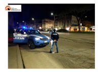 Teramo, polizia intima alt ma l'autista scappa sfruttando il traffico serale, deteneva cocaina